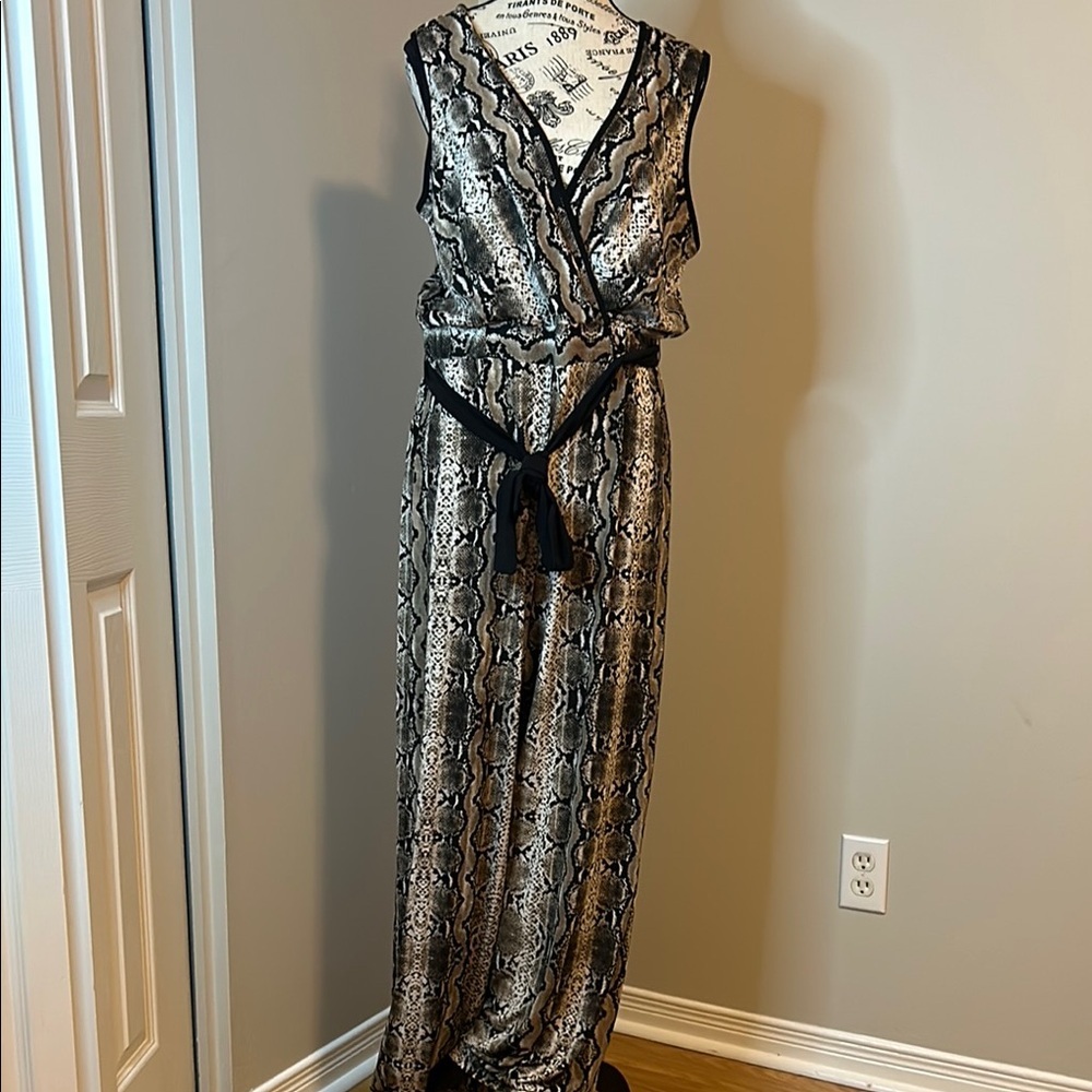 Sandra Darren Black and Gray Jumpsuit with Animal Print